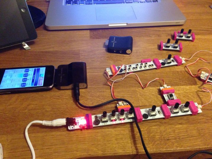 littleBits Synth with iPhone 3G and GuitarJack