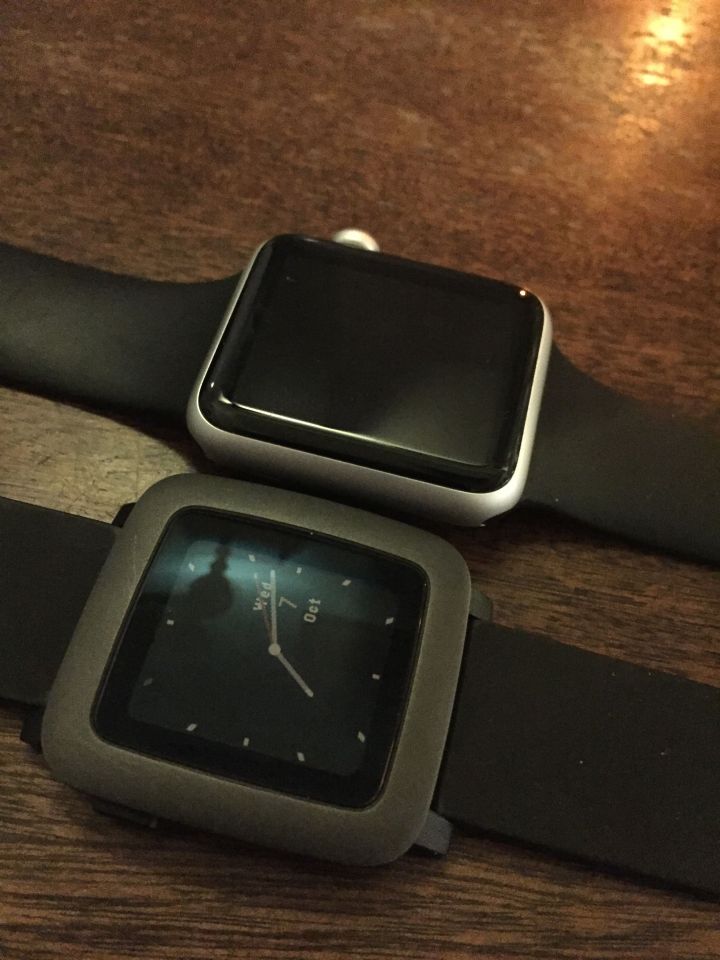 Pebble Time and Apple Watch side by side