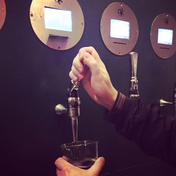 Craft beer, pulling your own pint